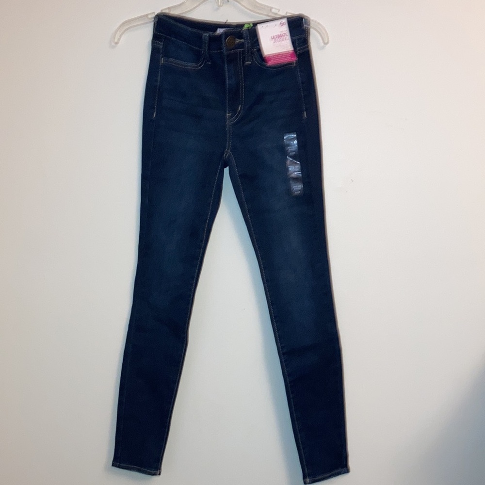 SO High Rise Ultimate Jeggings Blue Jeans 0/24W NWT